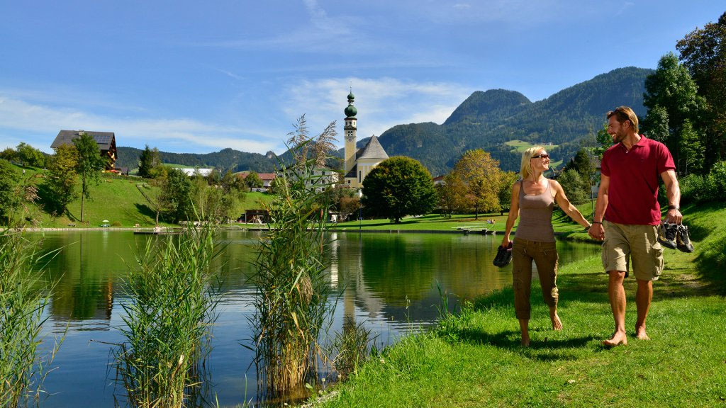 Sommer: Spaziergang - Hotel****s Der Kirchenwirt, Reith/Alpbachtal/Tirol/Österreich